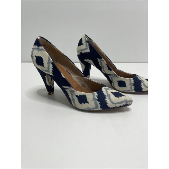 Women’s Seychelles Fabric Heels‎ SIZE 9 Anthropologie Aztec Blue Shoes Pumps - Picture 2 of 15